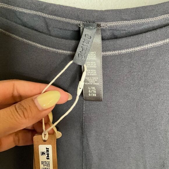 Skims Washed Jersey Flared Leggings - Picture 4 of 6